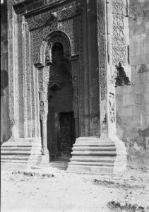 Grande mosquée ; Portail ouest