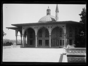 Topkapi ; Kiosque de Bagdad dans la quatrième cour