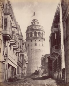 Büyük Hendek Caddesi'nden Galata Kulesi