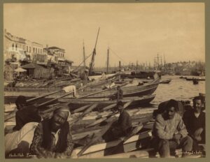 Yemiş İskelesi'nde Sandalcılar