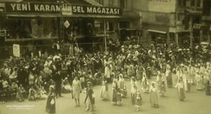 Atatürk Caddesi / 23 Nisan Kutlamaları