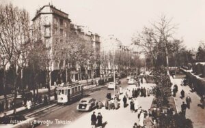 Cumhuriyet Caddesi
