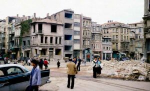 Tarlabaşı Bulvarı İçin Yapılan Yıkımlar