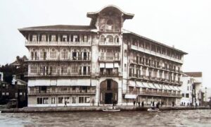 Tarabya Tokatlıyan Oteli