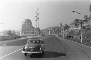 Tophane ve Nusretiye Camii