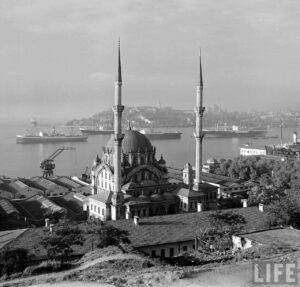 Tophane’den Manzara; Nusretiye Cami