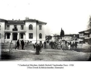 Cumhuriyet Meydanı