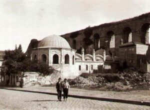 Gazanfer Ağa Medresesi