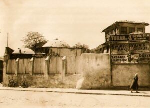 Acemi Oğlanlar Hamamı 5 Acemi Oğlanlar Hamamı