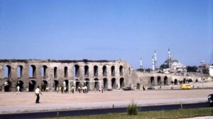 Bozdoğan Kemeri Önünde Futbol Sahası