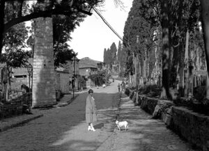 Karacaahmet Mezarlığının Geriye Çekilmeden Önceki Hali