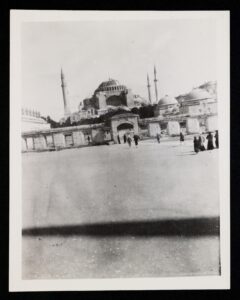 Sultan Ahmet Camii Avlusundan Ayasofya'ya Bakış 4 Sultan Ahmet Camii Avlusundan Ayasofya'ya Bakış