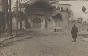 Bab-ı Ali Alay Köşkü Kapısı