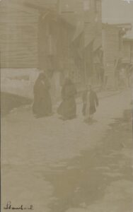 İstanbul'da Bir Sokak Görünümü