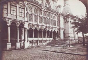 Nuruosmaniye Camii Doğu Girişi