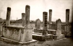 Okmeydanı’nda Mezar Taşları