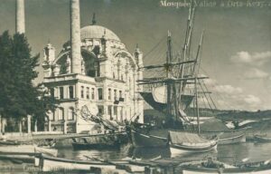 Ortaköy Camii ve Yelkenliler