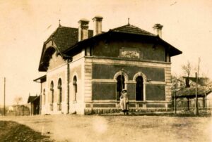 Kızıltoprak Tren İstasyonu