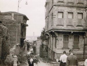 Sarı Beyazıt Caddesi