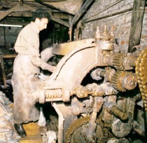 Kazlıçeşme'de Deri Fabrikası