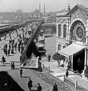 Galata Köprüsü Karaköy Ayağı ve Aziziye Karakolu