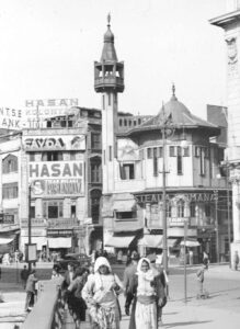 Galata Köprüsü Girişinden Merzifonlu Camii