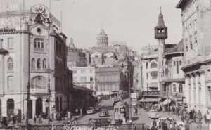 Galata Köprüsü Üzerindeki İskeleden Karaköy'e Bakış 4 Galata Köprüsü Üzerindeki İskeleden Karaköy'e Bakış
