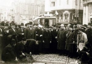 Karaköy - Eminönü Elektrikli Tramvay Hattı Açılışı