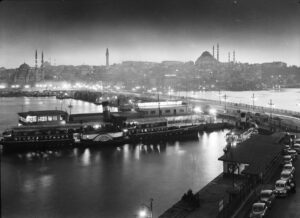 Karaköy, Galata Köprüsü ve Halep Vapuru