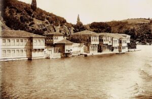 Ferruh Efendi ve Kadri Paşa Yalıları