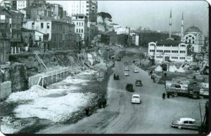 Dolmabahçe'de Yol Genişletme Çalışmaları